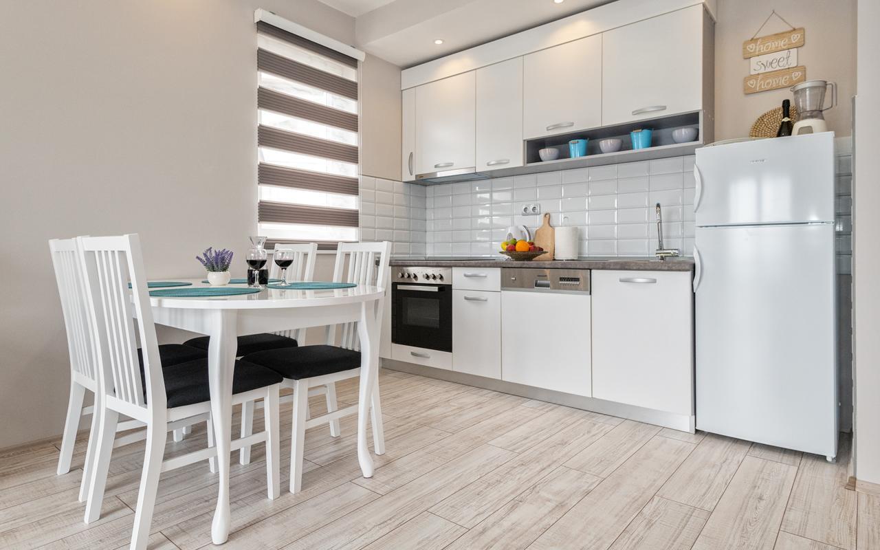 Apartments Leona Neum Exterior foto