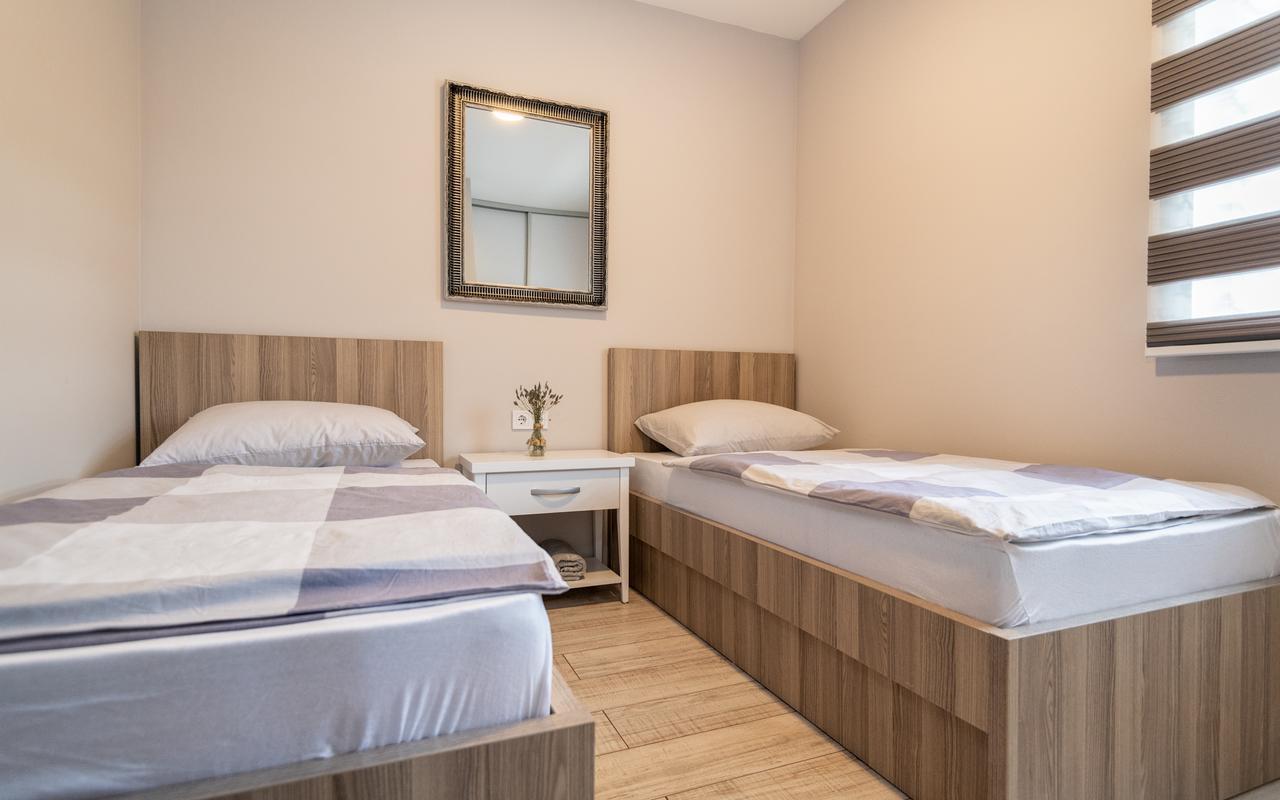 Apartments Leona Neum Exterior foto