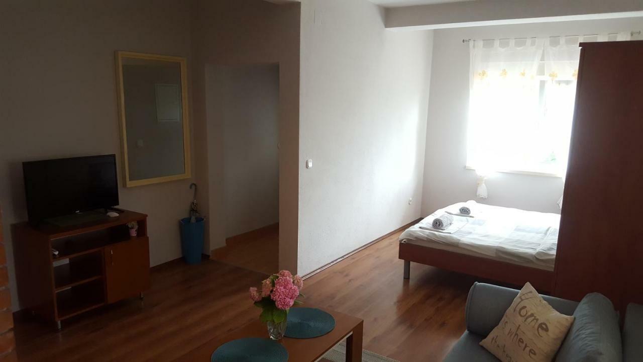 Apartments Leona Neum Exterior foto
