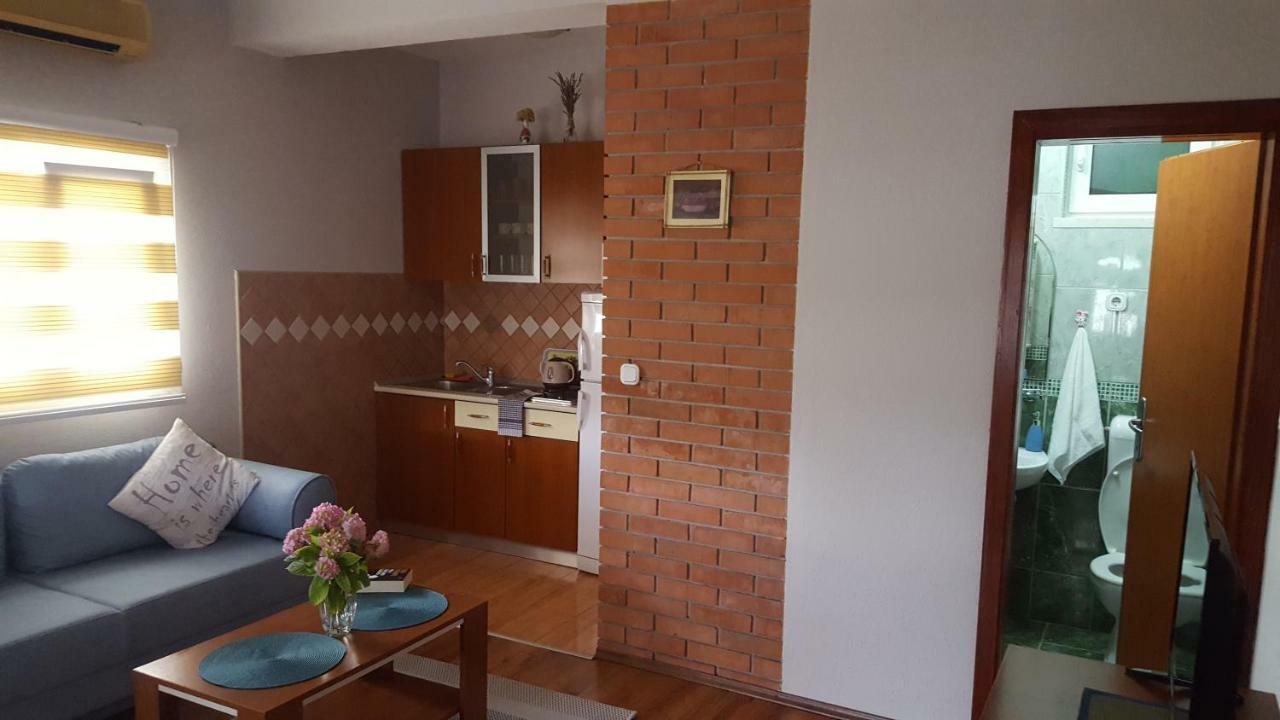 Apartments Leona Neum Exterior foto
